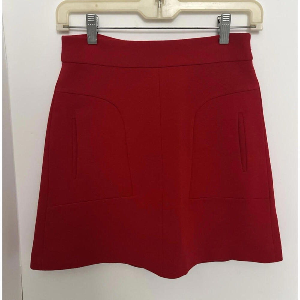 MAEVE NOVATO  RED MINI SHIRT WITH POCKETS AND COOL SILVER ZIPPER. SIZE 6, EC